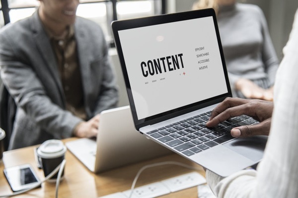CONTENT CREATOR LÀ GÌ? GIỚI HẠN NÀO CHO SỰ SÁNG TẠO? 3 Các công cụ trợ giúp